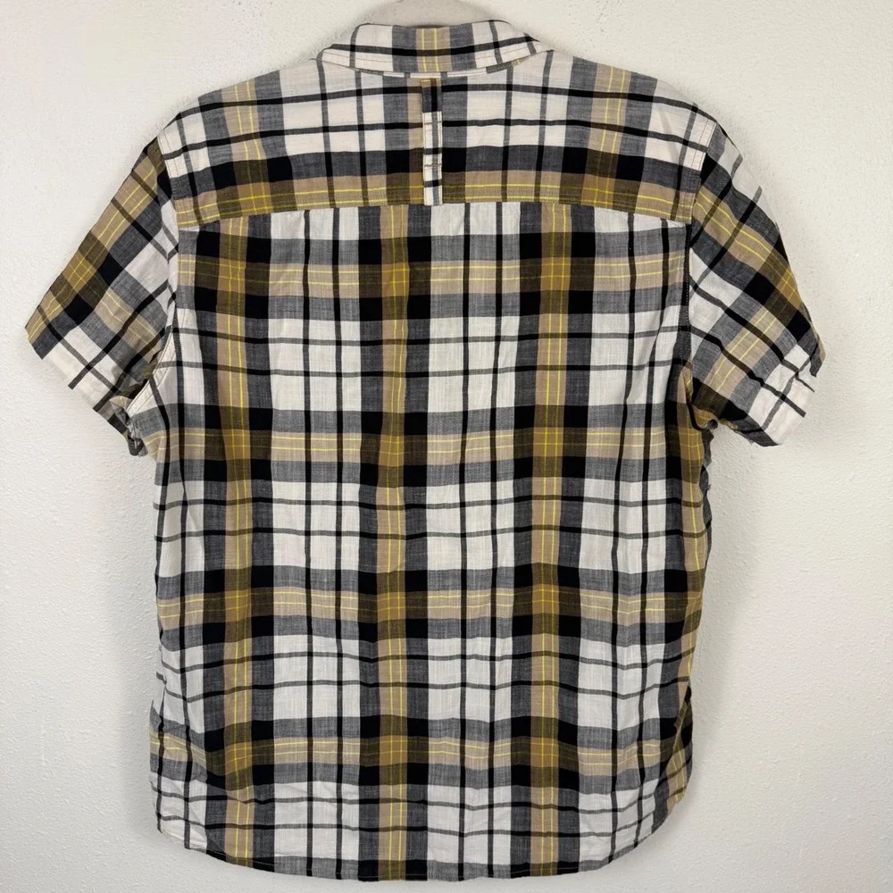 The North Face Mens Plaid Short Sleeve Button Down Shirt Black‎ Yellow Large
